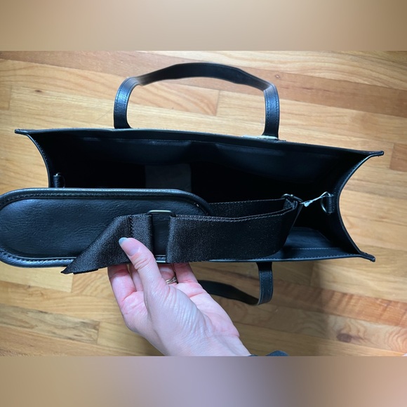 Large Beis Work Tote NWT - Picture 6 of 11